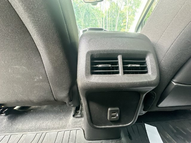 Used 2024 GMC Terrain SLE FWD image 26