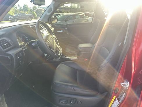 Used 2019 Toyota 4Runner TRD Off-Road Premium AWD/4WD image 13