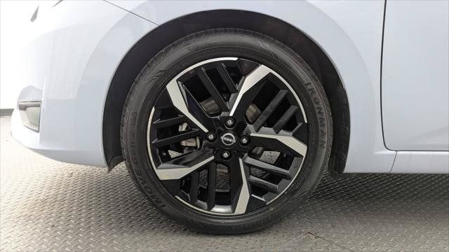 Used 2024 Nissan Versa SR FWD image 29