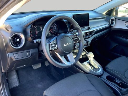 Used 2024 Kia Forte LXS FWD image 17