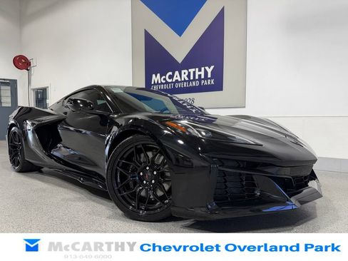Used 2024 Chevrolet Corvette Z06 RWD image 12