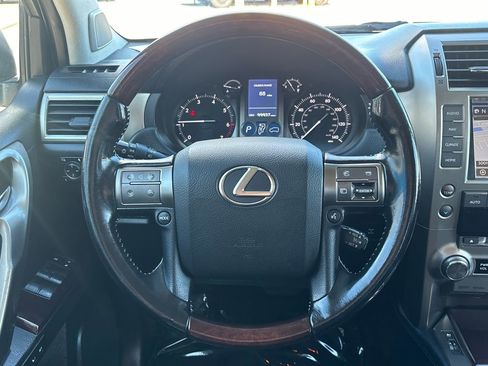 Used 2018 Lexus GX 460 image 14