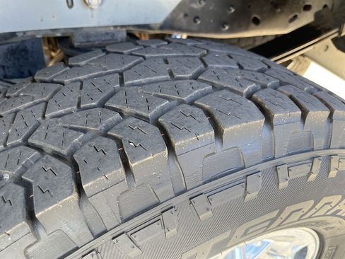 Used 2011 Ford F250 XLT w/ XLT Premium Pkg image 21