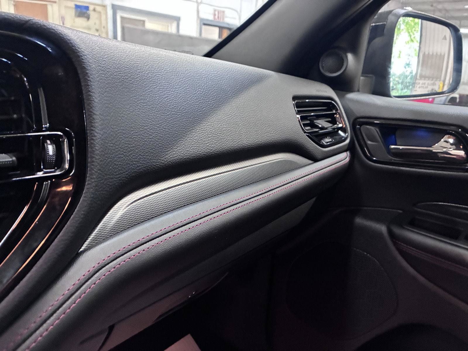 Used 2025 Dodge Durango GT AWD/4WD image 40