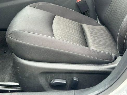 Used 2024 Nissan Altima 2.5 SV image 21