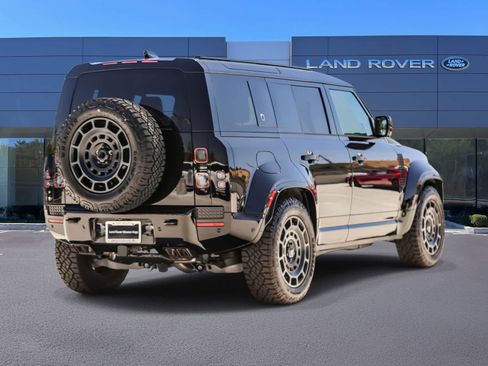 New 2026 Land Rover Defender 110 OCTA AWD/4WD image 4