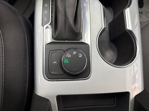 Used 2023 Chevrolet Blazer LT image 32