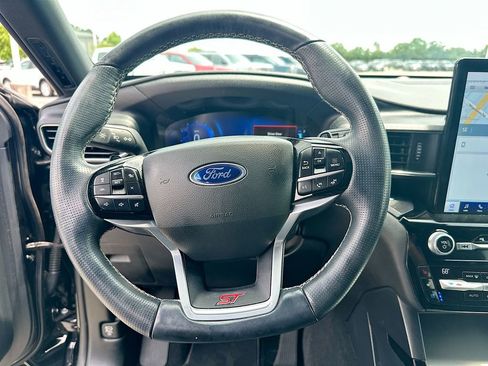 Used 2021 Ford Explorer ST w/ Equipment Group 401A AWD/4WD image 18