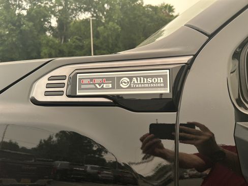 New 2026 GMC Sierra 3500 AT4 w/ AT4 Premium Plus Package AWD/4WD image 4