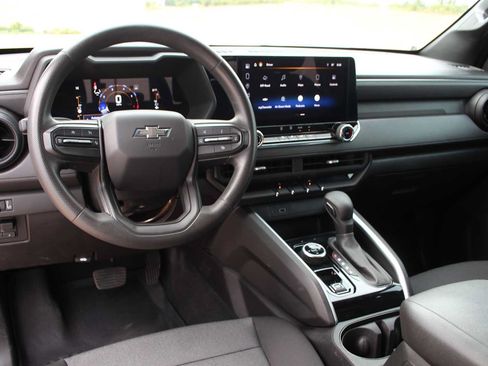 Used 2023 Chevrolet Colorado Trail Boss w/ Technology Package AWD/4WD image 35