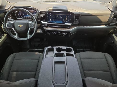 Used 2023 Chevrolet Silverado 1500 LT w/ Protection Package RWD image 9