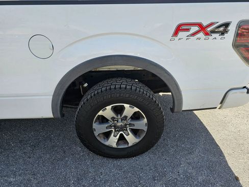Used 2014 Ford F150 FX4 w/ Equipment Group 402A Luxury image 27