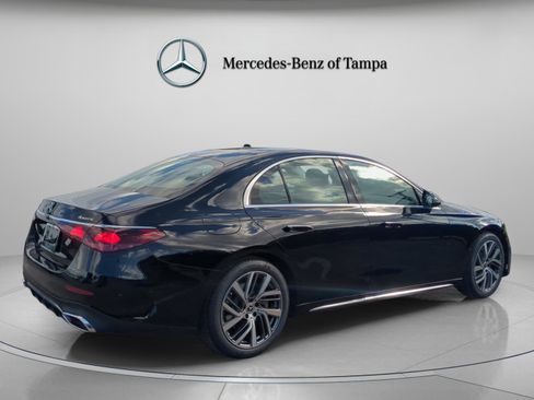 Certified 2024 Mercedes-Benz E 350 4MATIC Sedan image 4