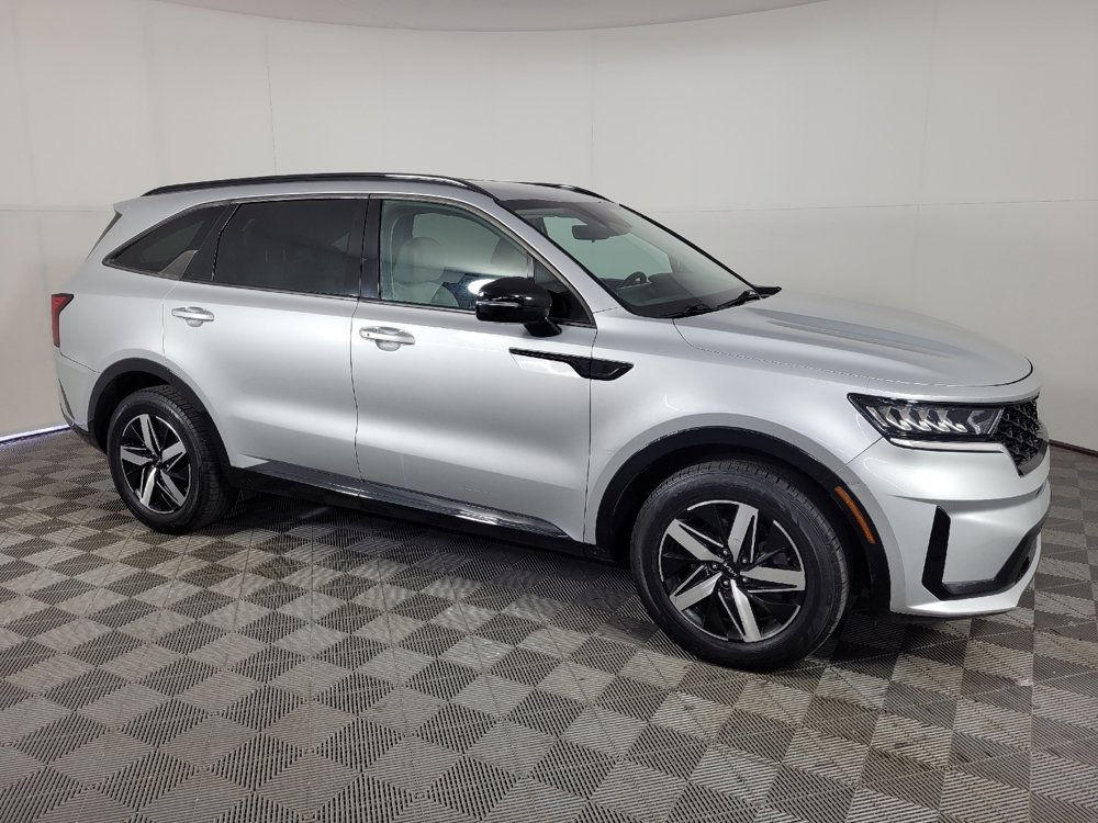 Used 2022 Kia Sorento S FWD image 11
