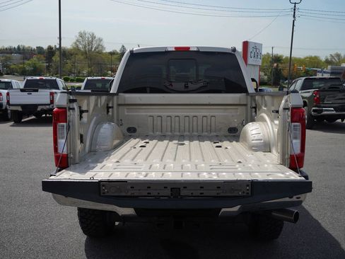 Used 2017 Ford F350 Lariat w/ Lariat Ultimate Package AWD/4WD image 7