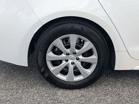 Used 2024 Toyota Corolla LE image 13