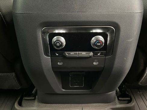 Used 2023 GMC Yukon Denali w/ Max Trailering Package AWD/4WD image 11