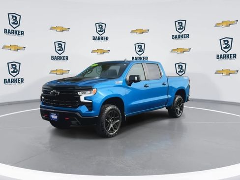 Used 2024 Chevrolet Silverado 1500 LT Trail Boss w/ LT Trail Boss Premium Package AWD/4WD image 4