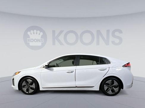 Used 2022 Hyundai Ioniq Limited image 2