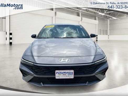 Used 2026 Hyundai Elantra SEL Sport FWD image 7