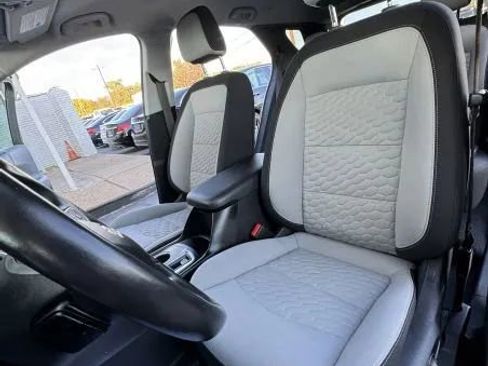 Used 2020 Chevrolet Equinox LT w/ Driver Convenience Package image 19