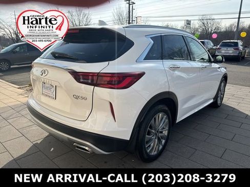 Certified 2024 INFINITI QX50 Luxe image 8