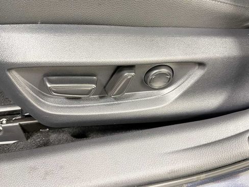 Used 2026 Toyota Camry XLE AWD/4WD image 14
