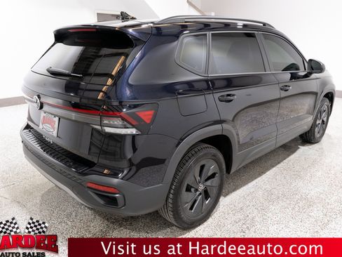 Used 2025 Volkswagen Taos S FWD image 5