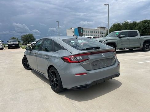 Used 2025 Honda Civic Sport image 5