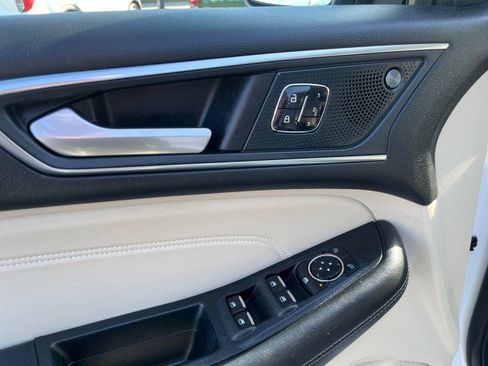 Used 2020 Ford Edge Titanium w/ Equipment Group 301A image 17