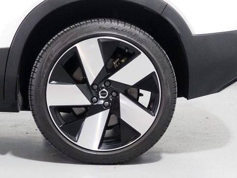 Used 2022 Volvo C40 P8 Recharge Ultimate image 49