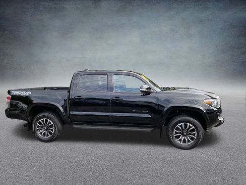 Used 2023 Toyota Tacoma TRD Sport image 3