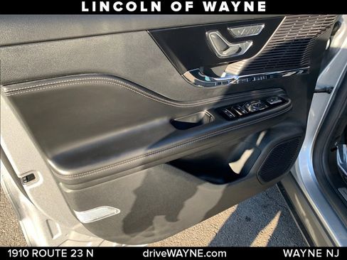 Certified 2021 Lincoln Corsair AWD w/ Equipment Group 101A image 13