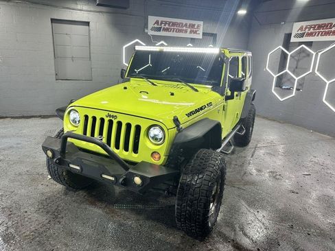 Used 2017 Jeep Wrangler Unlimited Sport w/ Quick Order Package 24S AWD/4WD image 2