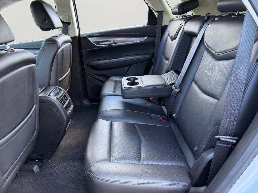 Used 2018 Cadillac XT5 Premium Luxury AWD/4WD image 10