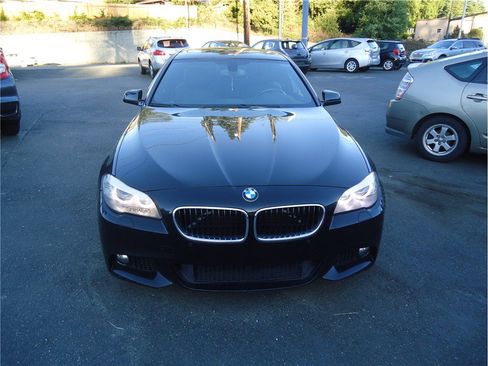Used 2013 BMW 535i xDrive Sedan AWD/4WD image 2