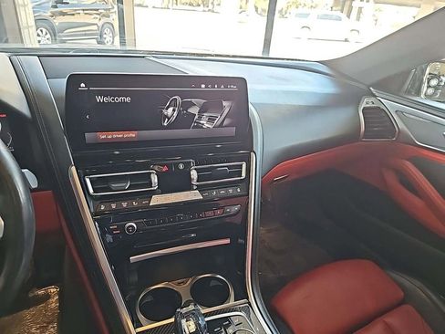 Used 2023 BMW M850i xDrive Coupe image 9