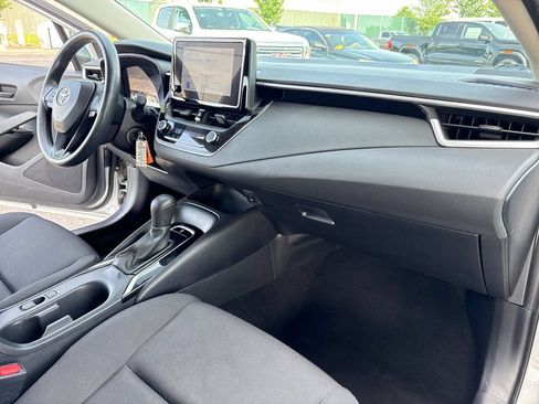 Used 2024 Toyota Corolla LE FWD image 38
