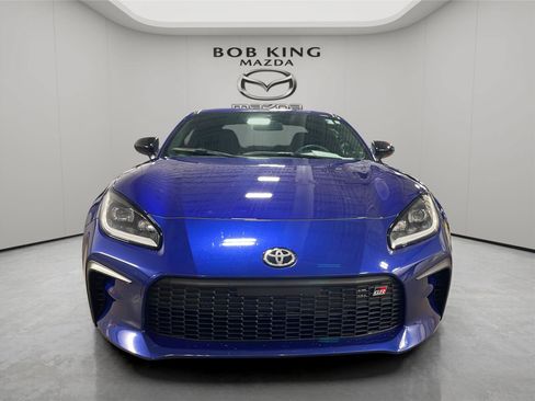 Used 2022 Toyota GR86 Premium RWD image 8