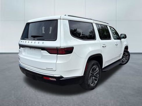 Used 2023 Jeep Wagoneer Series II AWD/4WD image 4
