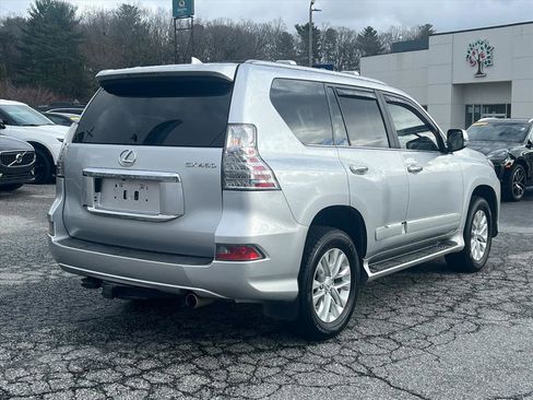 Used 2018 Lexus GX 460 image 4