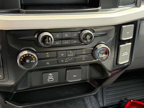 New 2024 Ford F550 4x4 Regular Cab Super Duty image 15