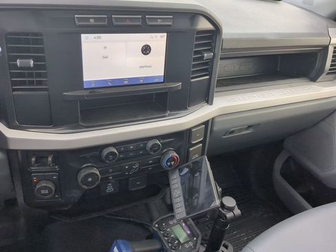 New 2024 Ford F550 4x4 Regular Cab Super Duty image 16