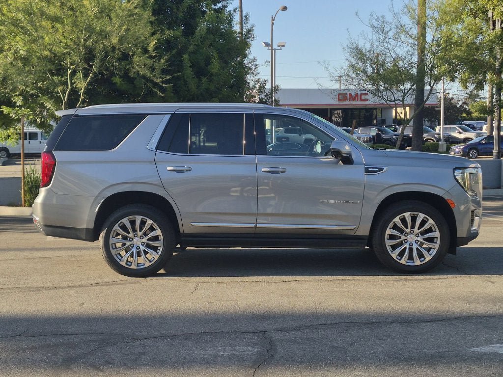 Used 2023 GMC Yukon Denali AWD/4WD image 6