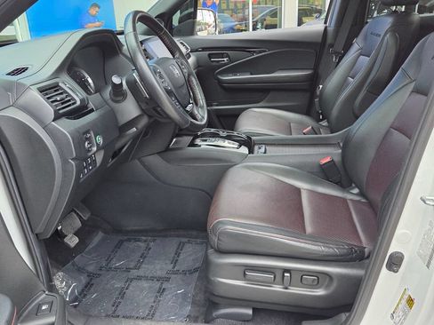 Certified 2023 Honda Ridgeline Black Edition image 9