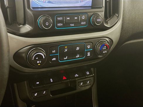 Used 2016 Chevrolet Colorado LT w/ Luxury Package, Chrome image 18