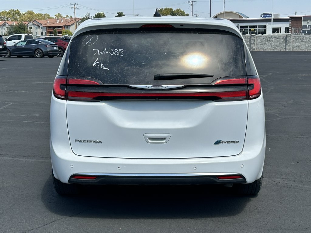 Used 2023 Chrysler Pacifica Touring-L FWD image 5