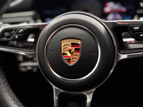 Used 2018 Porsche Macan S image 17