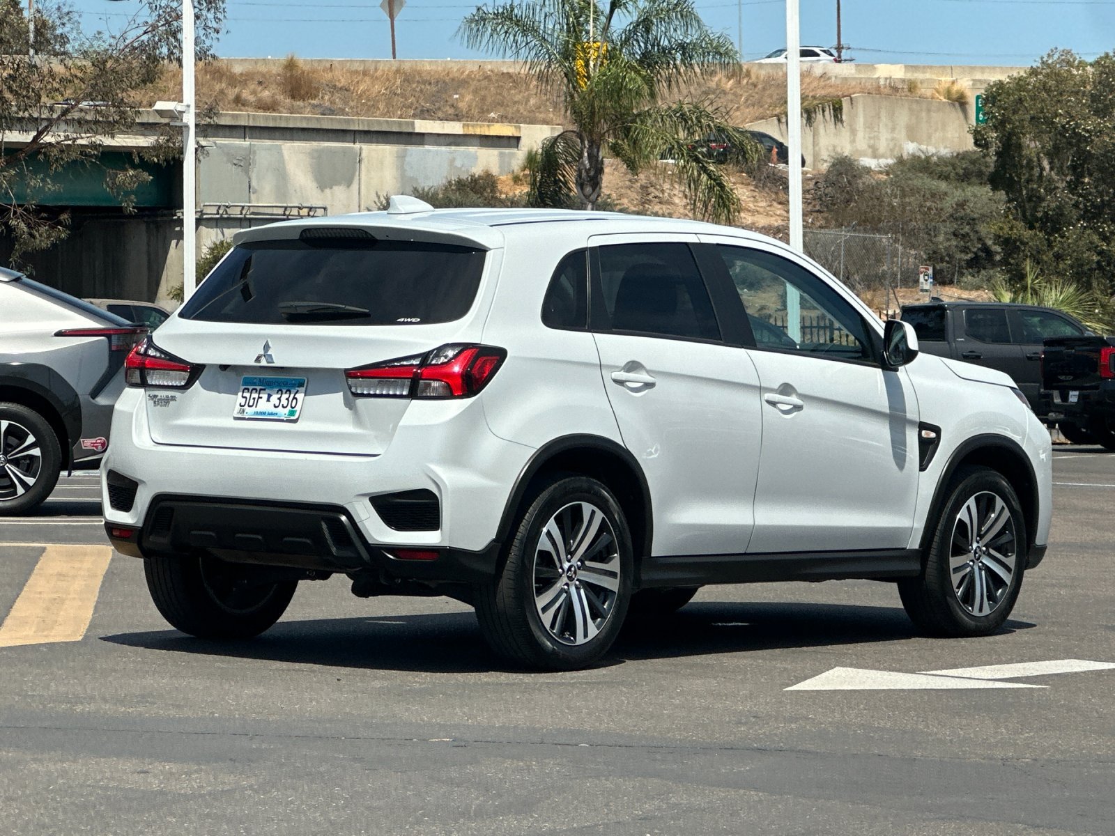 Used 2025 Mitsubishi Outlander Sport ES AWD/4WD image 5