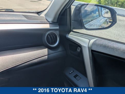 Used 2016 Toyota RAV4 LE FWD image 18
